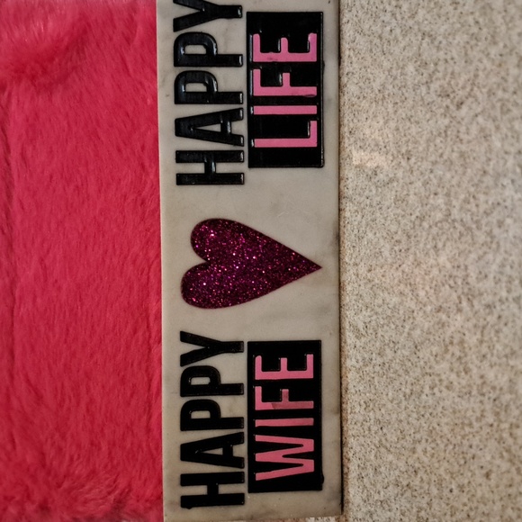Happy wife sign - Picture 1 of 1
